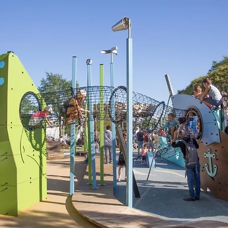 Botel Baladin - Sur Un Voilier By Nuits Au Port
