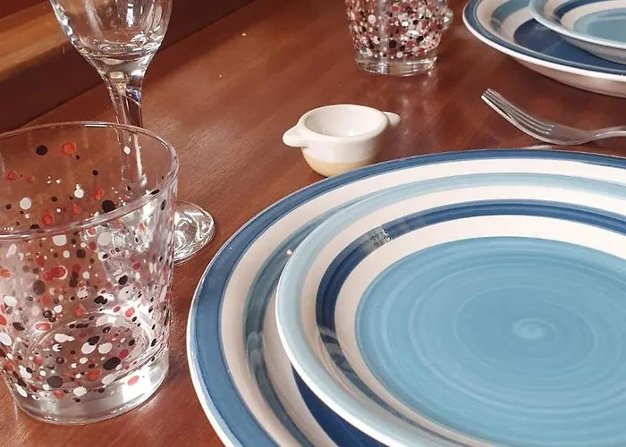 Baladin - Sur Un Voilier By Nuits Au Port La Rochelle (Charente-Maritime)