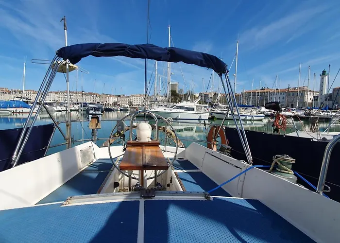 Baladin - Sur Un Voilier By Nuits Au Port